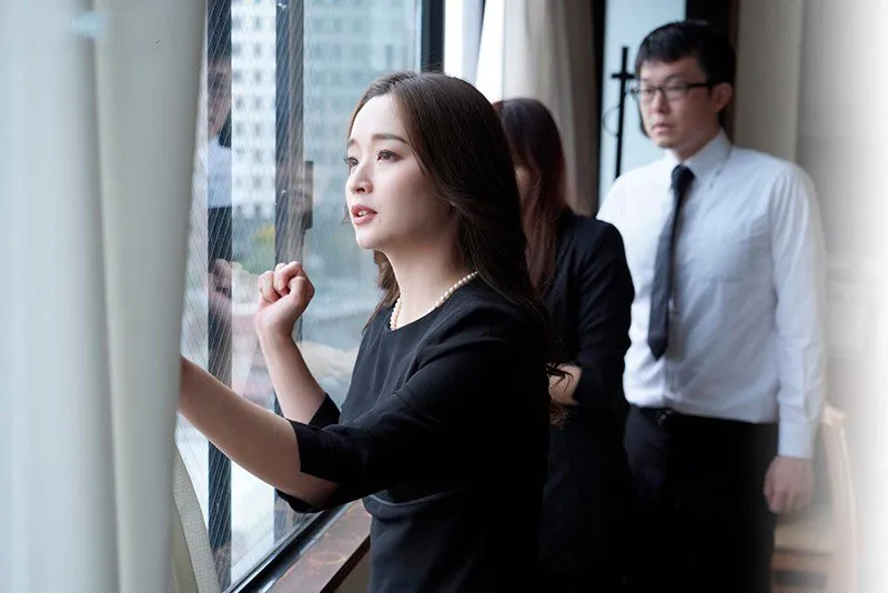 ông xã mất 3 năm, mẹ kế trẻ tìm đến con người chồng giải tỏa thiếu thốn