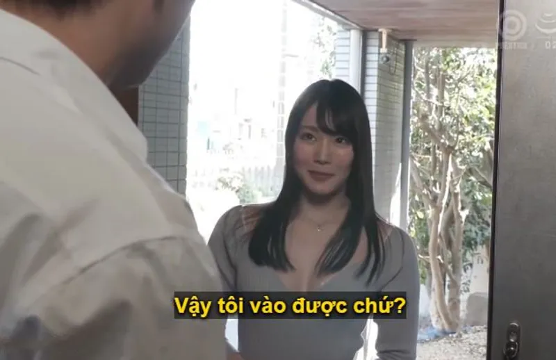 Anh chàng giàu sang sát vách bị cô em xinh tươi mới dọn về cùng chồng dụ dỗ quan hệ.